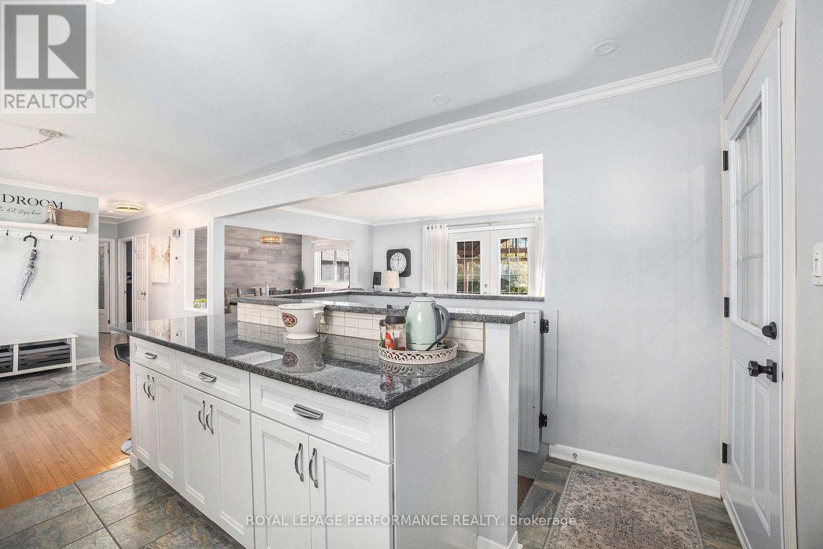 70 St Lawrence Street, South Stormont, Ontario  K0C 1M0 - Photo 14 - X12459302