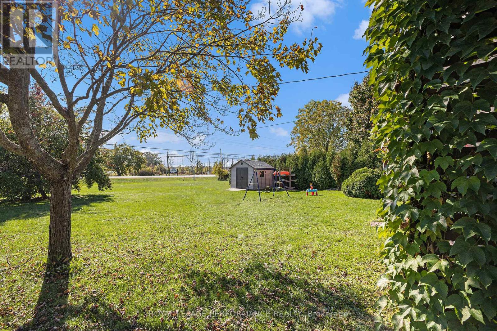 70 St Lawrence Street, South Stormont, Ontario  K0C 1M0 - Photo 29 - X12459302