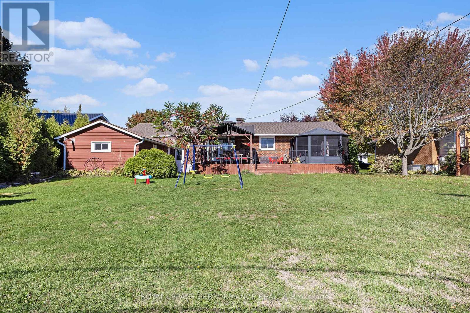 70 St Lawrence Street, South Stormont, Ontario  K0C 1M0 - Photo 30 - X12459302