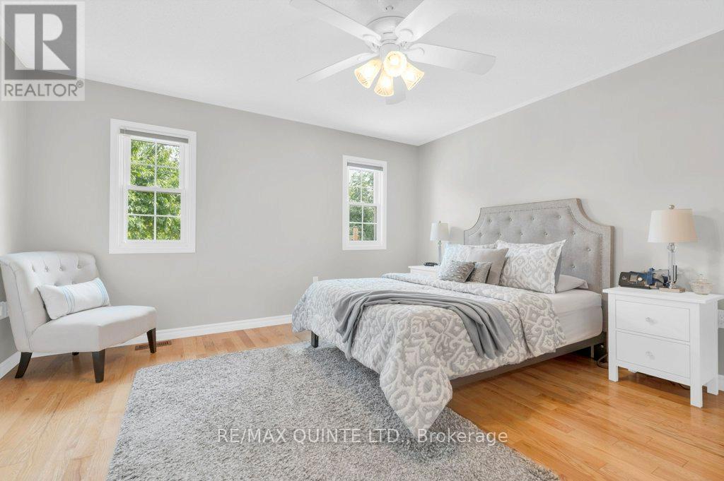 2 Heritage Drive, Prince Edward County, Ontario  K0K 3L0 - Photo 19 - X12313511