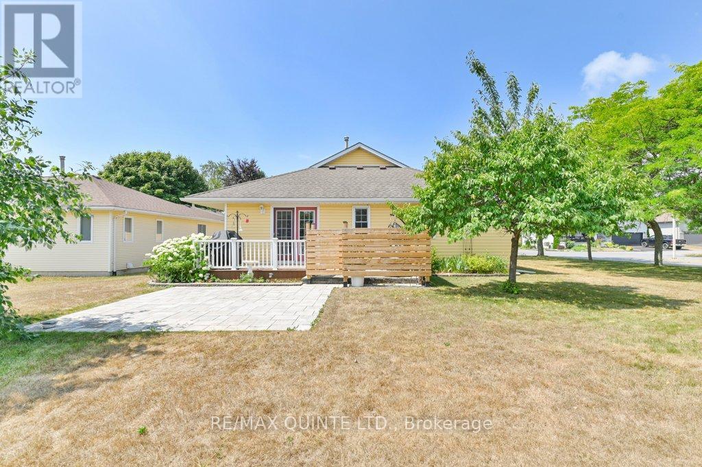 2 Heritage Drive, Prince Edward County, Ontario  K0K 3L0 - Photo 36 - X12313511