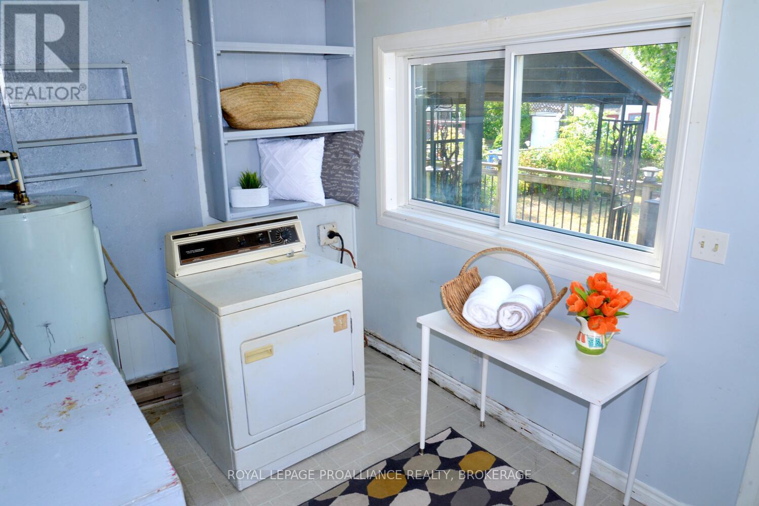 18 Dunkirk Avenue, Kingston, Ontario  K7K 2H4 - Photo 11 - X12343547