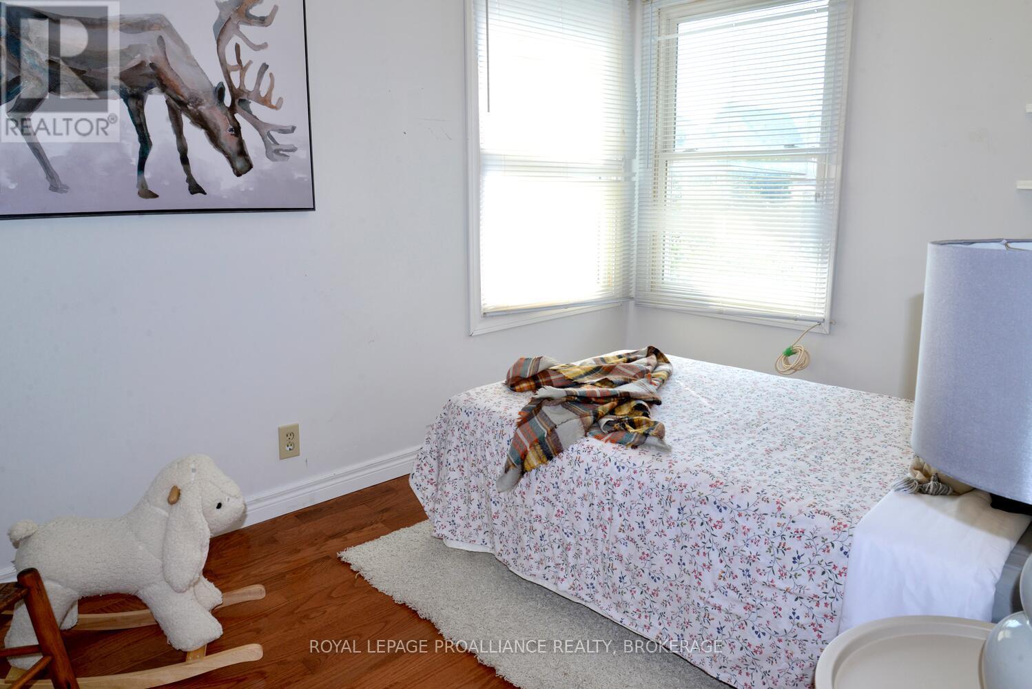 18 Dunkirk Avenue, Kingston, Ontario  K7K 2H4 - Photo 20 - X12343547