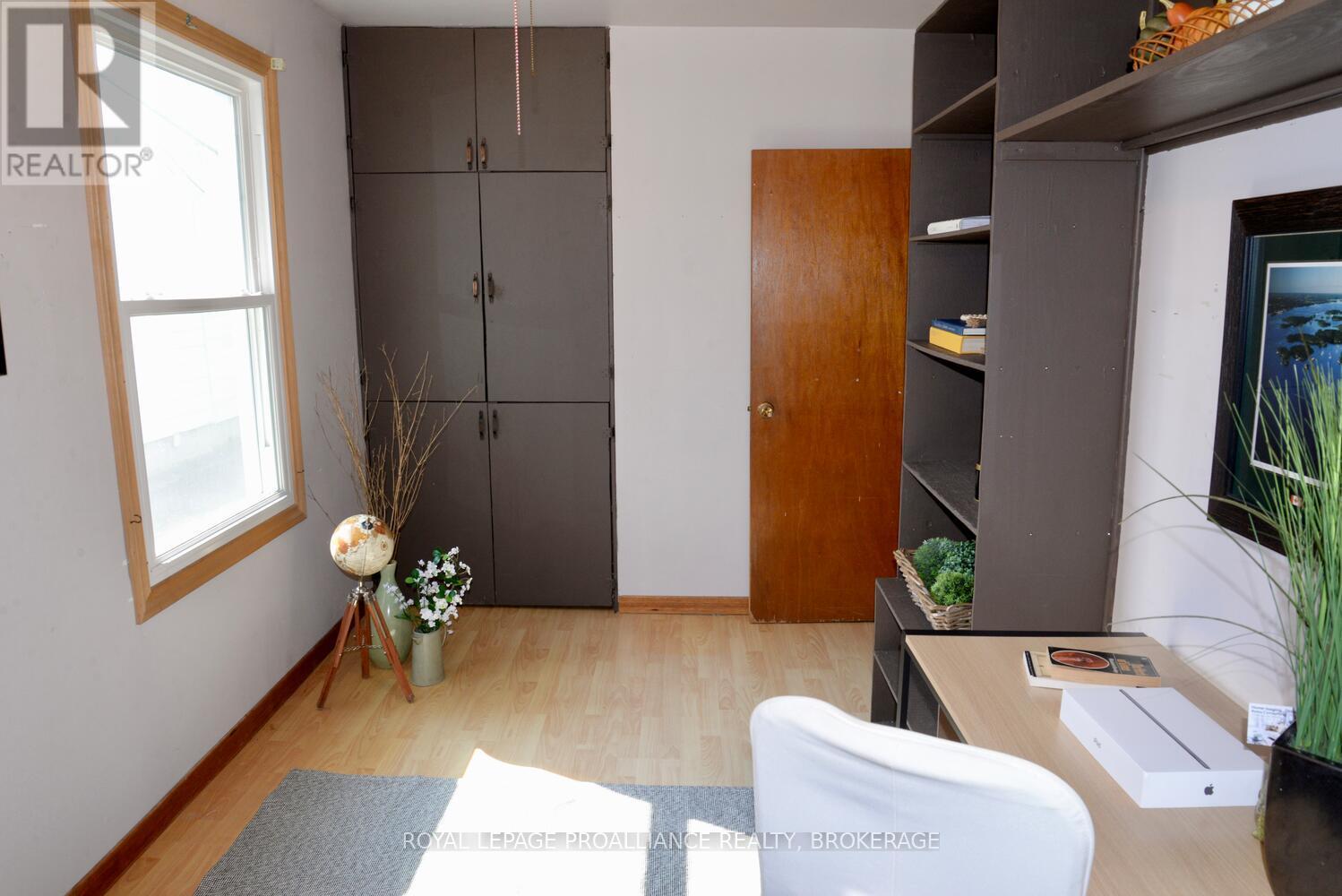 18 Dunkirk Avenue, Kingston, Ontario  K7K 2H4 - Photo 19 - X12343547