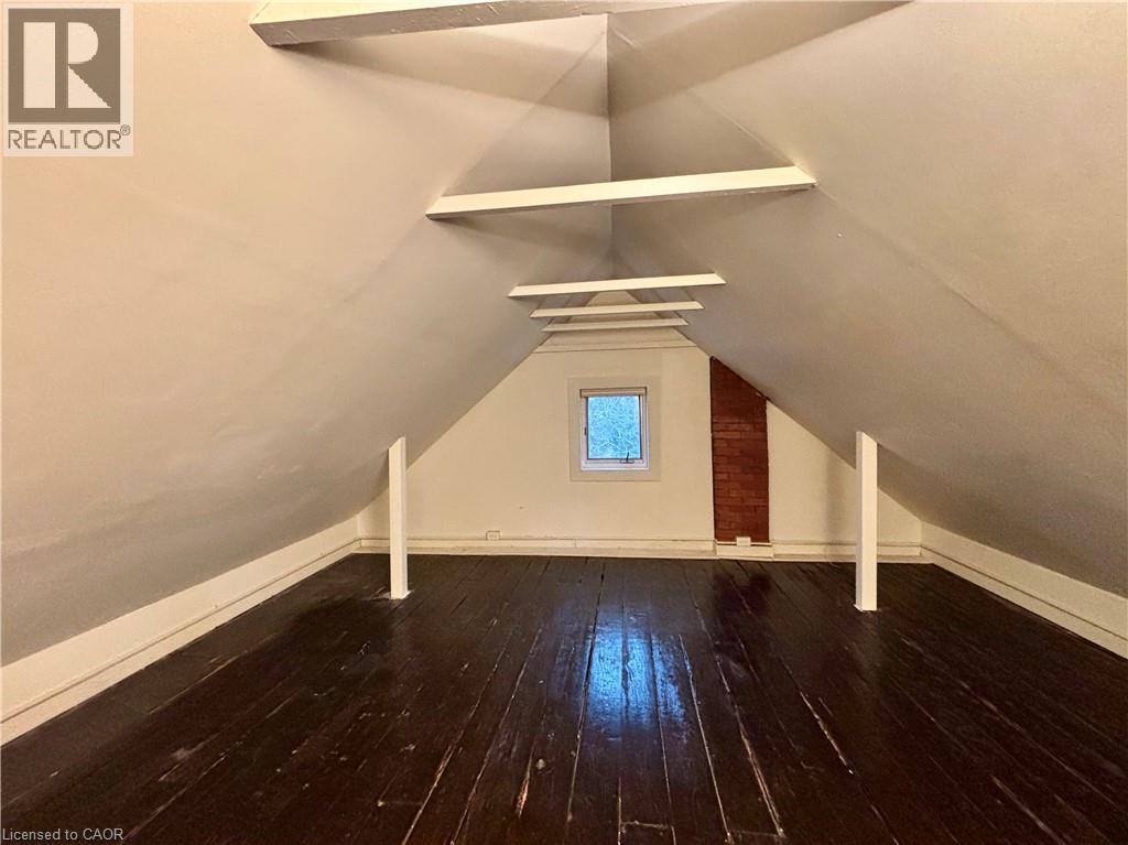 34 Menno Street, Waterloo, Ontario N2L 2A7 - Photo 31 - 40787605