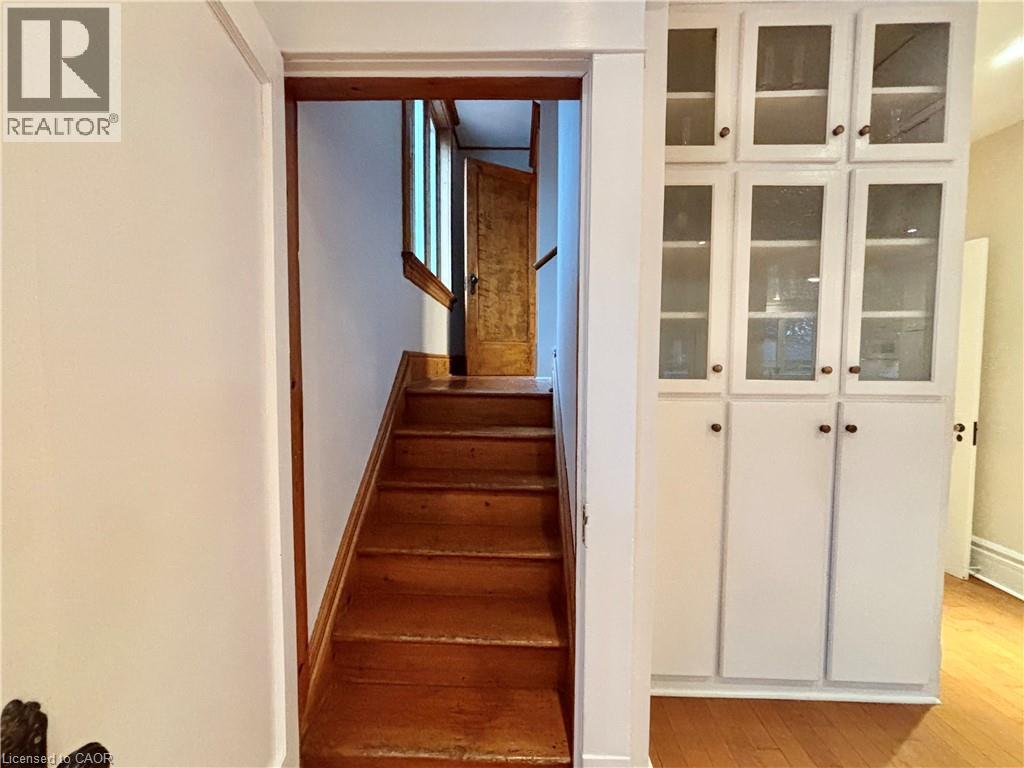 34 Menno Street, Waterloo, Ontario N2L 2A7 - Photo 18 - 40787605