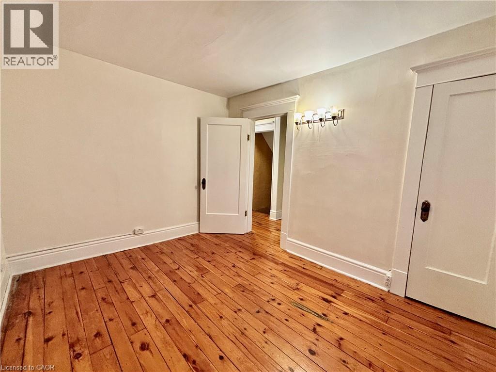 34 Menno Street, Waterloo, Ontario N2L 2A7 - Photo 24 - 40787605