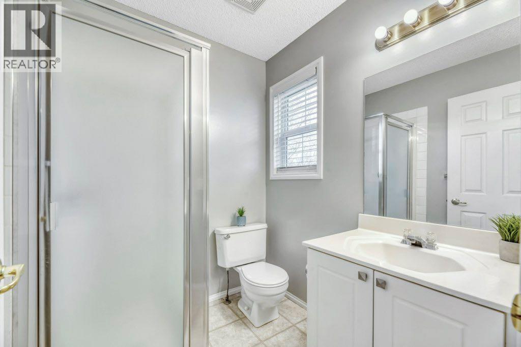 17 Taravista Way Ne, Calgary, Alberta  T3J 4K1 - Photo 19 - A2266199