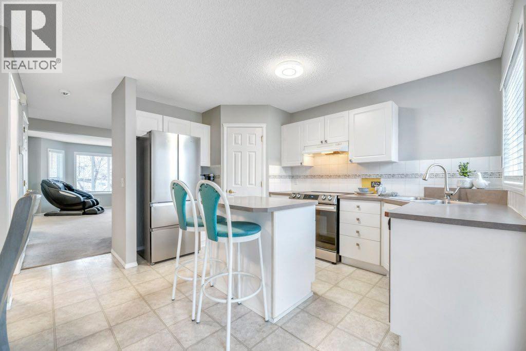 17 Taravista Way Ne, Calgary, Alberta  T3J 4K1 - Photo 10 - A2266199