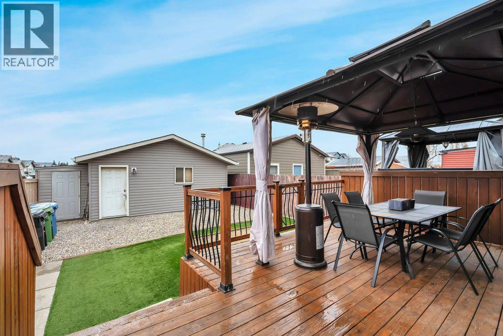 17 Taravista Way Ne, Calgary, Alberta  T3J 4K1 - Photo 28 - A2266199