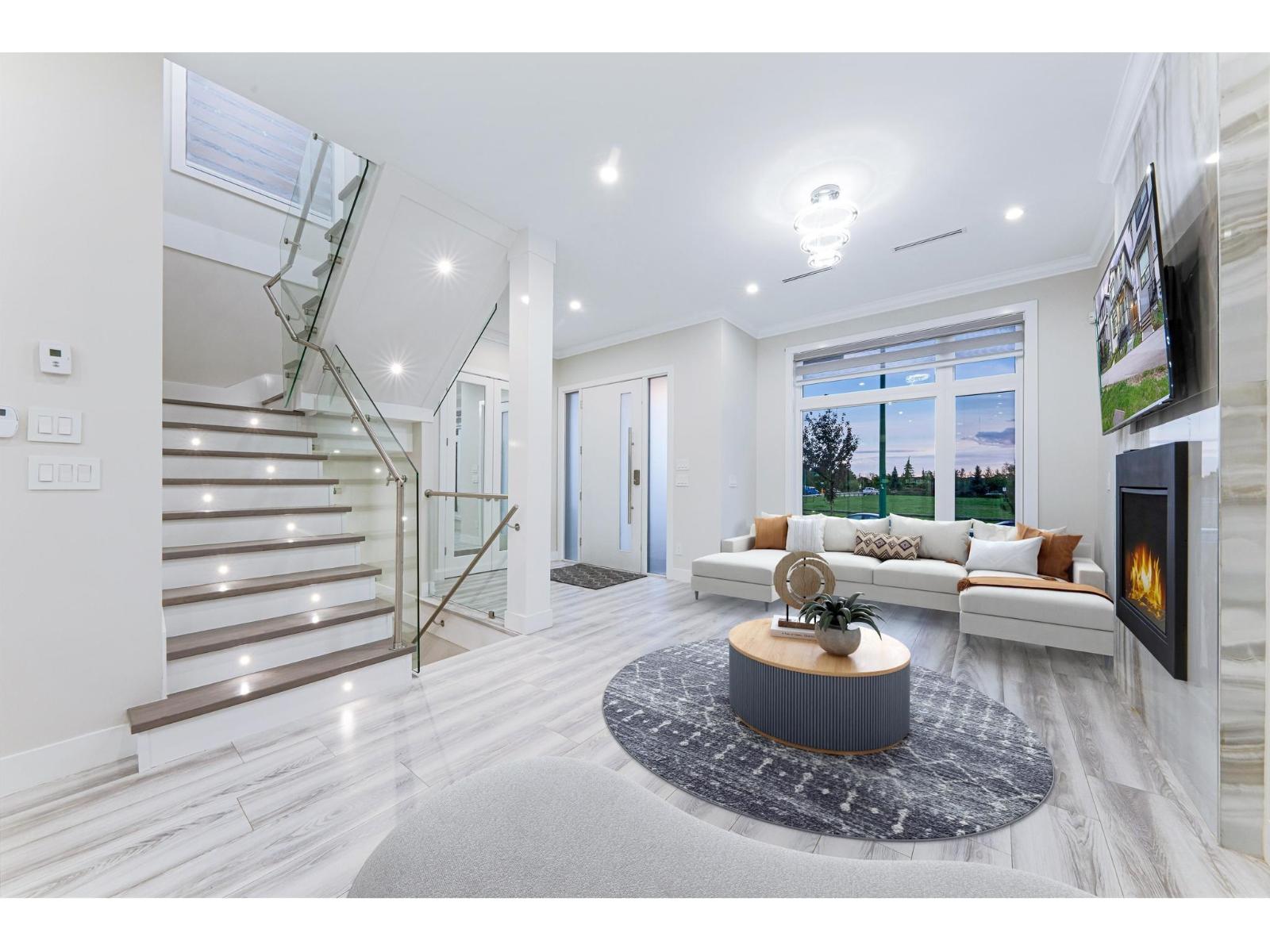 19433 70 Avenue, Surrey, British Columbia  V4N 1N2 - Photo 4 - R3071232