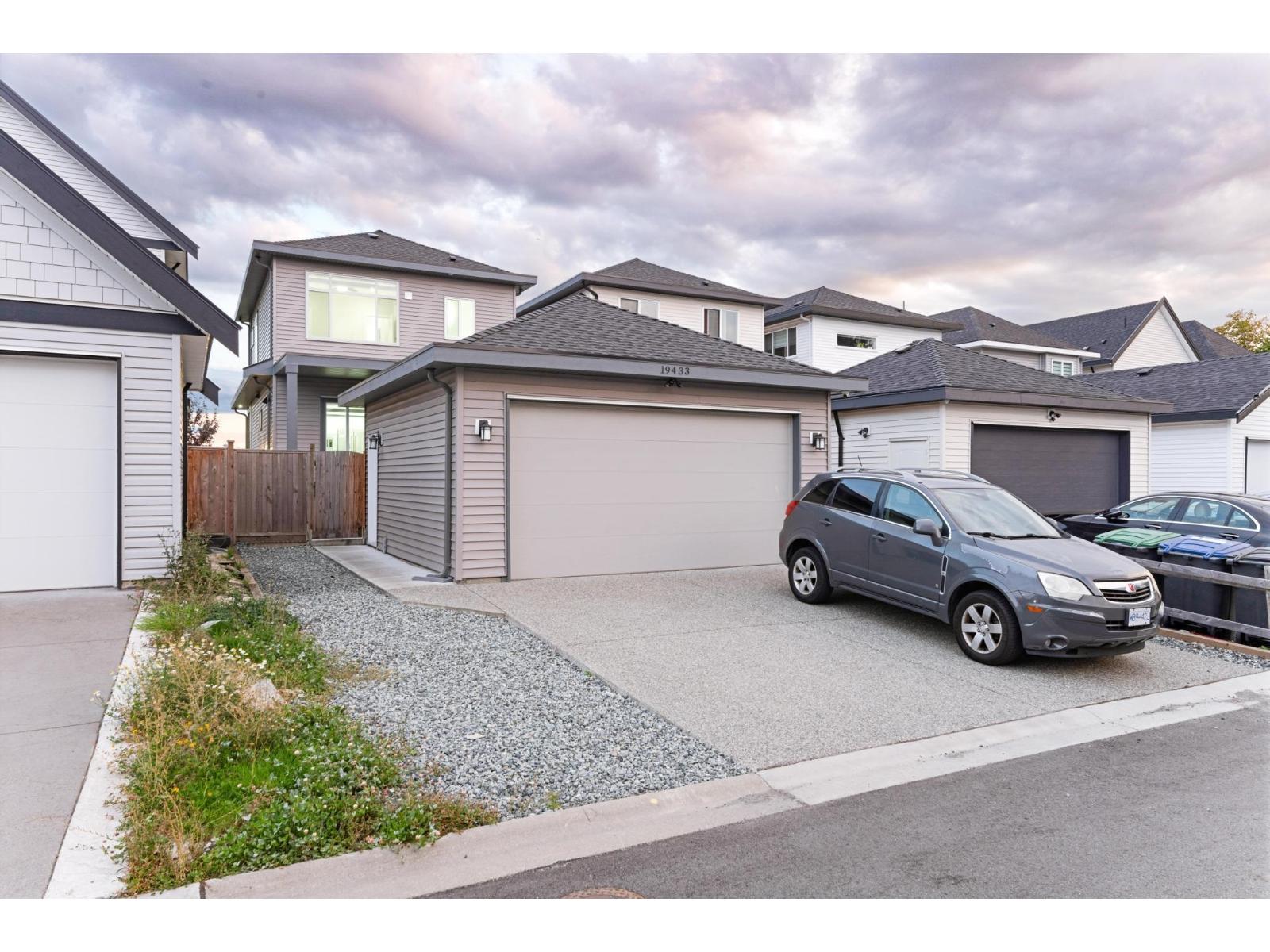 19433 70 Avenue, Surrey, British Columbia  V4N 1N2 - Photo 38 - R3071232