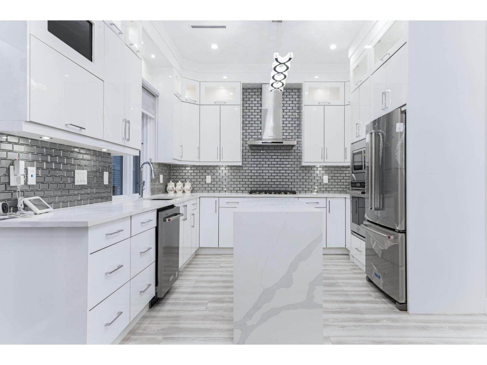 19433 70 Avenue, Surrey, British Columbia  V4N 1N2 - Photo 8 - R3071232