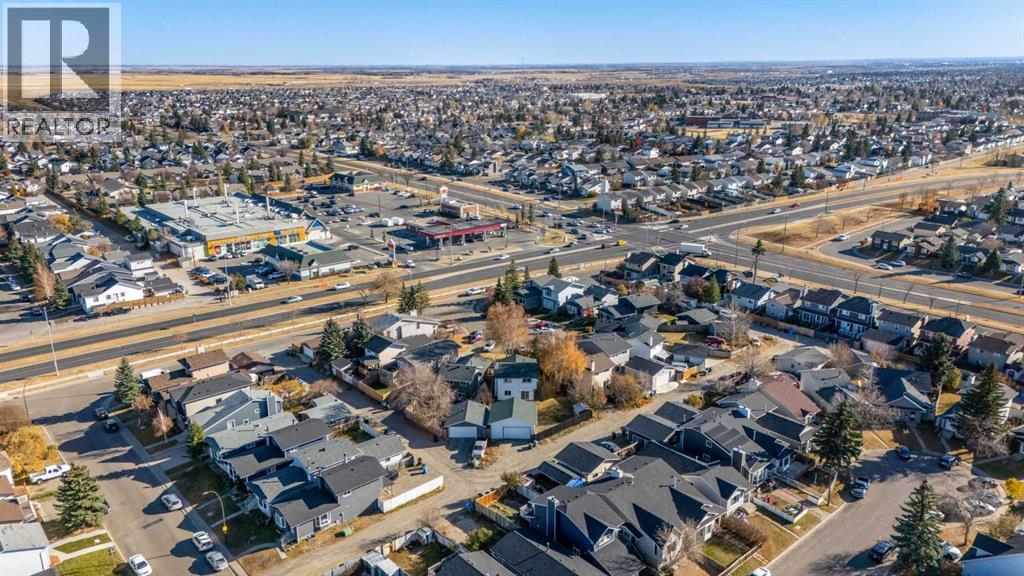 13 Martingrove Court Ne, Calgary, Alberta  T3J 2S3 - Photo 7 - A2267085