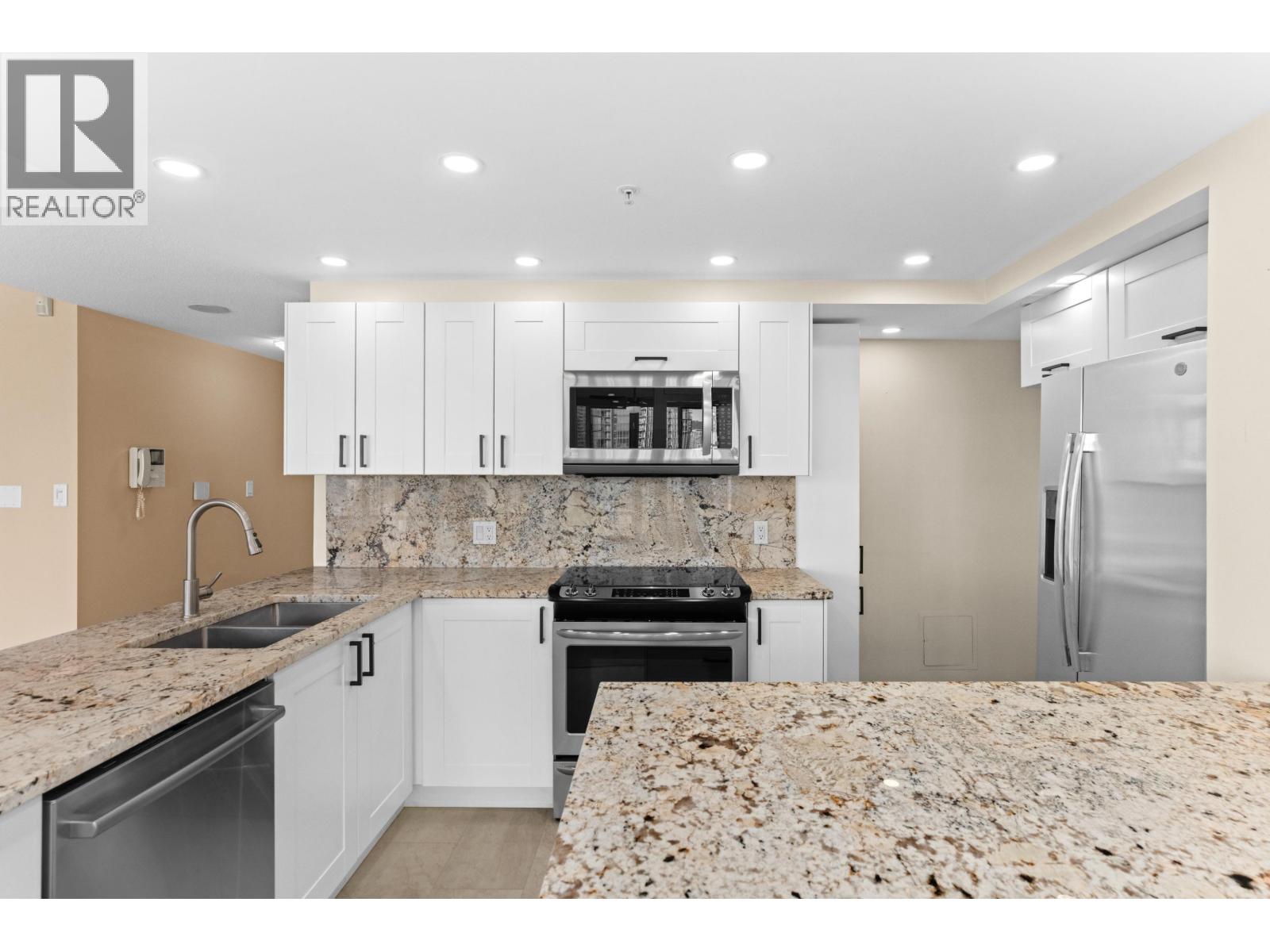 1601 1228 Marinaside Crescent, Vancouver, British Columbia  V6Z 2W4 - Photo 10 - R3071237