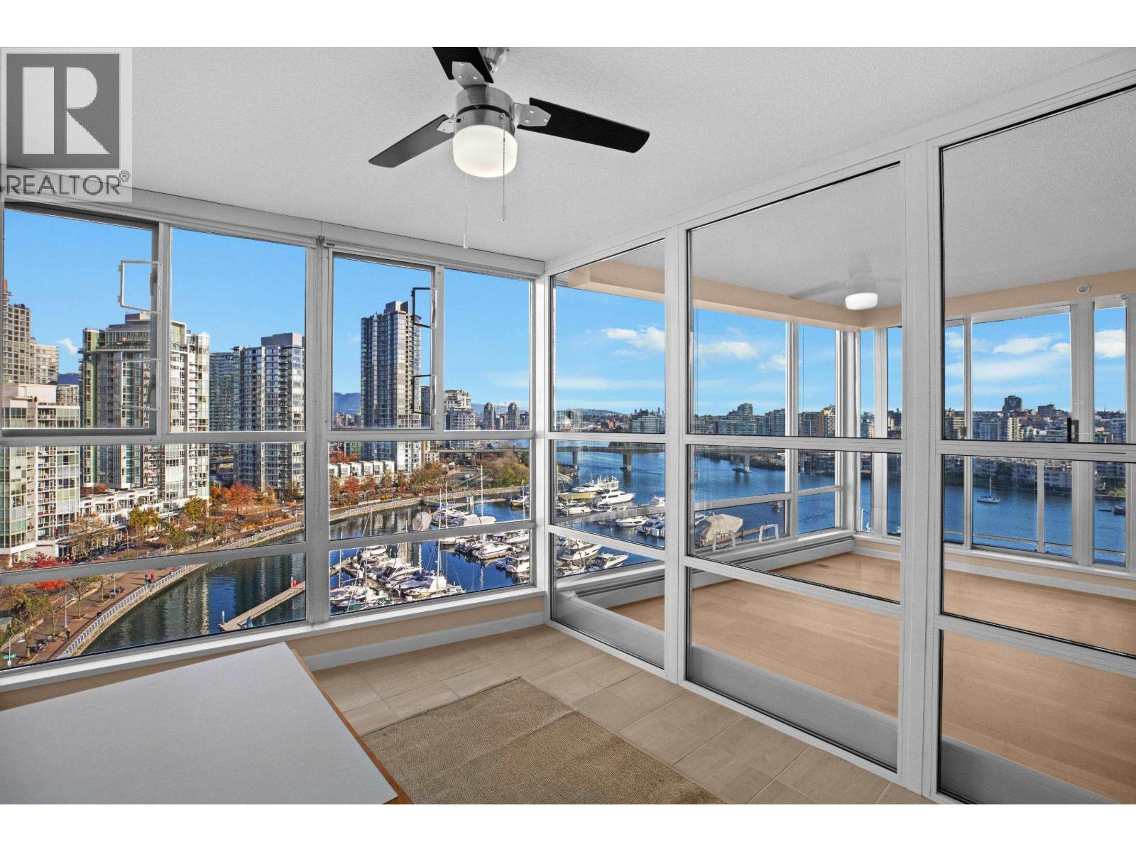 1601 1228 Marinaside Crescent, Vancouver, British Columbia  V6Z 2W4 - Photo 11 - R3071237