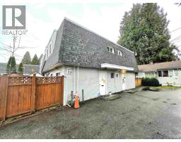 <div class="price">$452,000</div> 39 21555 Dewdney Trunk Road, Maple Ridge<br><div style="margin-bottom:8px;"><small>Royal LePage Elite West</small></div><div class='bed_bath'>3 Bed | 2 Bath</div>