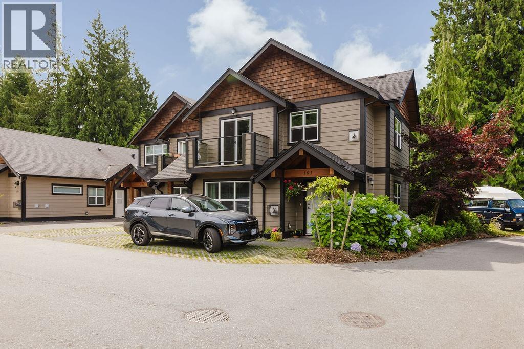 201 518 SHAW ROAD, Gibsons, British Columbia