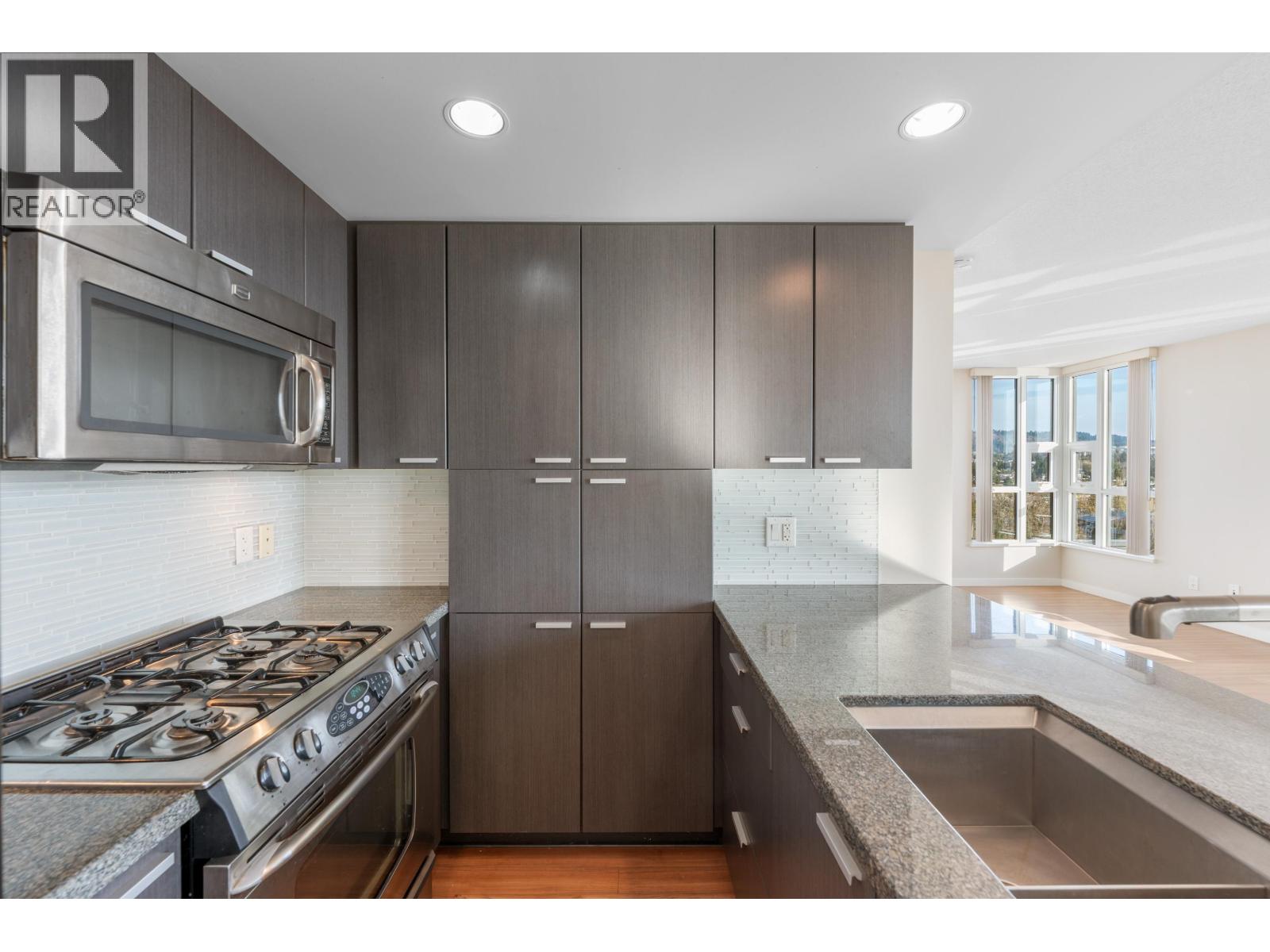 1606 2232 Douglas Road, Burnaby, British Columbia  V5C 0G9 - Photo 4 - R3071255