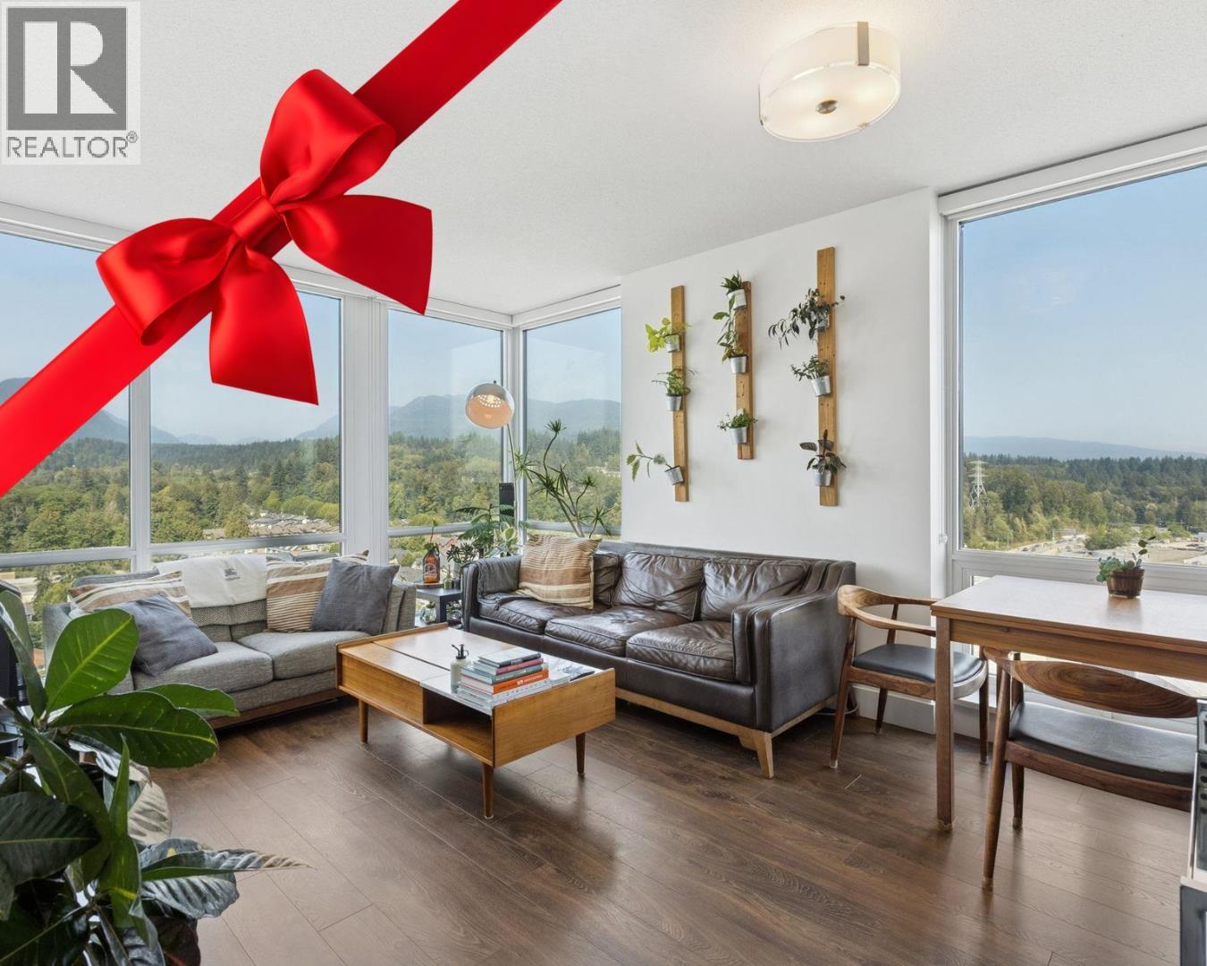 1702 1550 Fern Street, North Vancouver, British Columbia V7J 0A9 - Photo 1 - R3071268