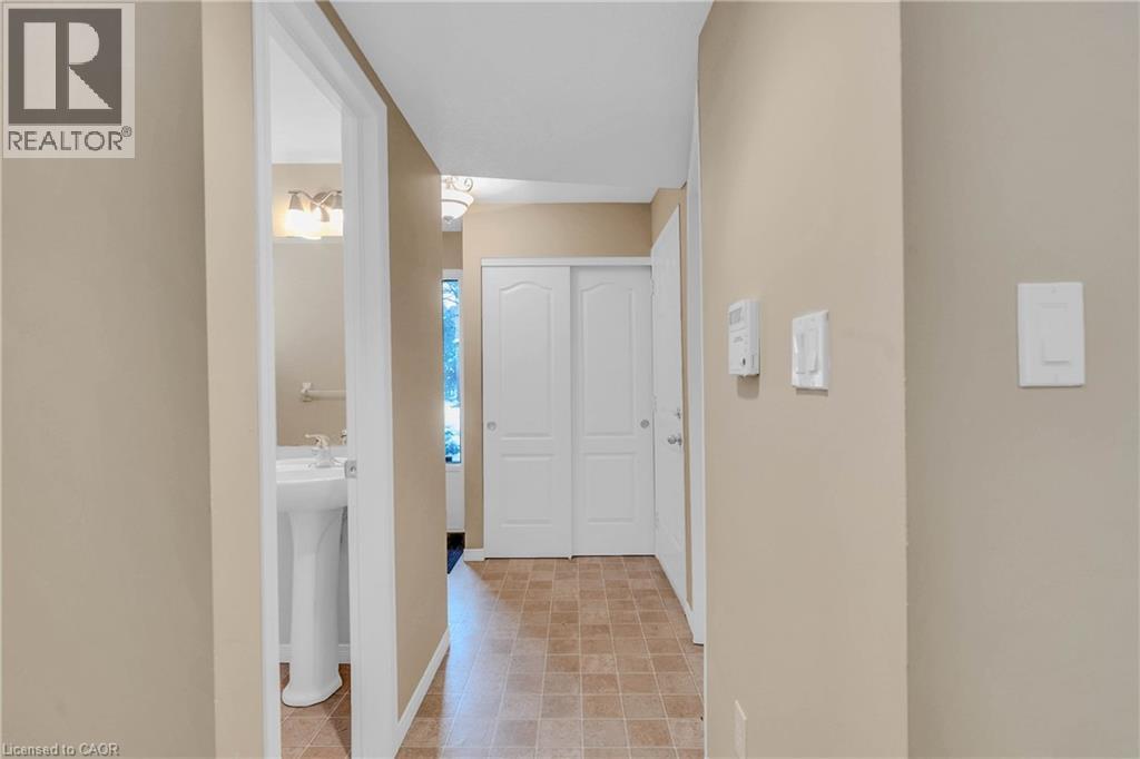 33 Wellington S, Cambridge, Ontario  N1R 8N4 - Photo 8 - 40791648