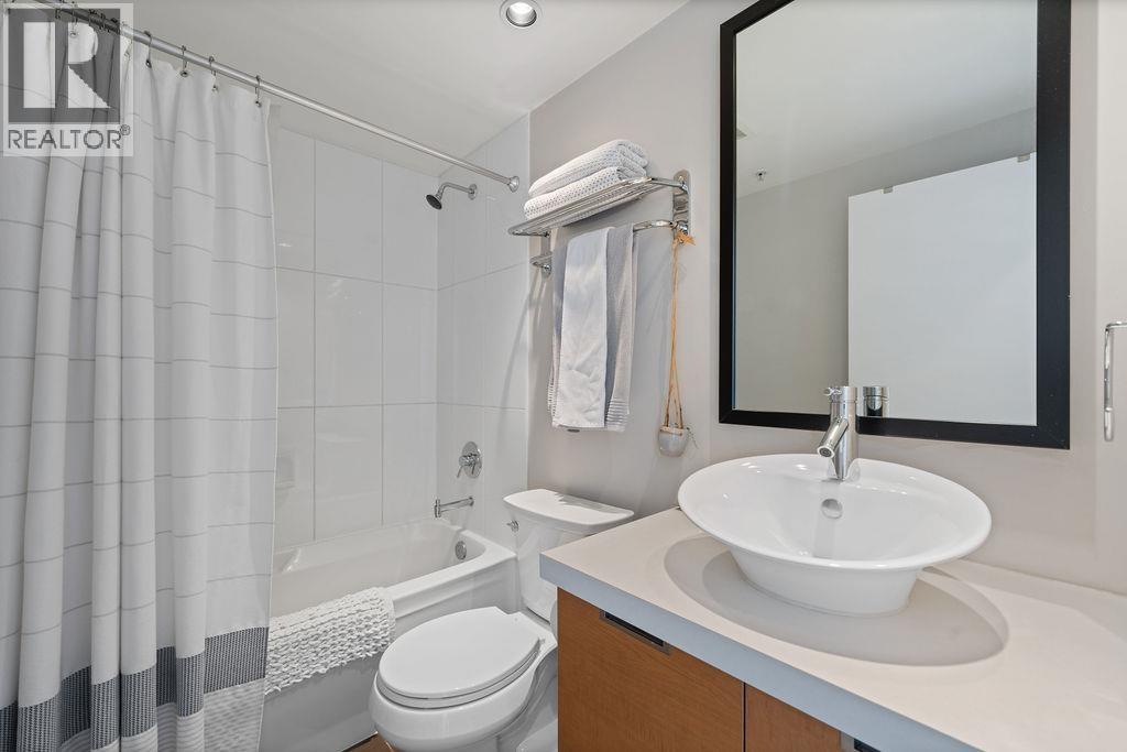 1707 151 W 2nd Street, North Vancouver, British Columbia  V7M 3P1 - Photo 26 - R3071200