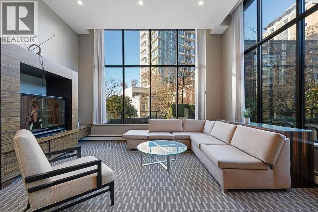 1707 151 W 2nd Street, North Vancouver, British Columbia  V7M 3P1 - Photo 6 - R3071200