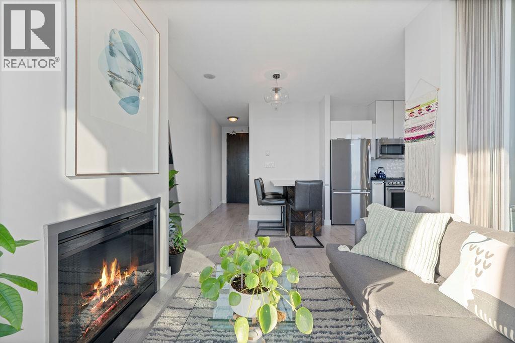 1707 151 W 2nd Street, North Vancouver, British Columbia  V7M 3P1 - Photo 12 - R3071200