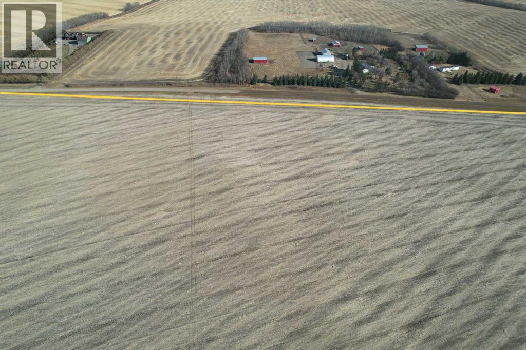 On Range Road 261, Rural Lacombe County, Alberta  T4L 1X2 - Photo 3 - A2267179