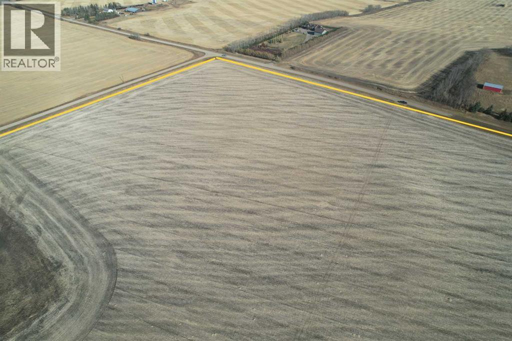 On Range Road 261, Rural Lacombe County, Alberta  T4L 1X2 - Photo 2 - A2267179