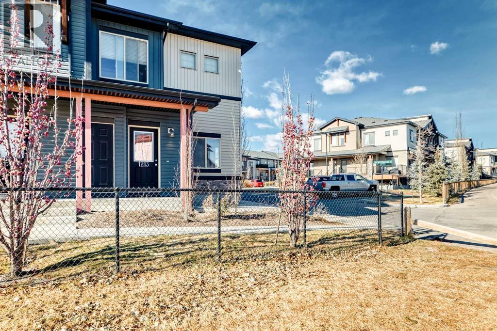 1213, 2461 Baysprings Link Sw, Airdrie, Alberta  T4B 4C6 - Photo 3 - A2268549