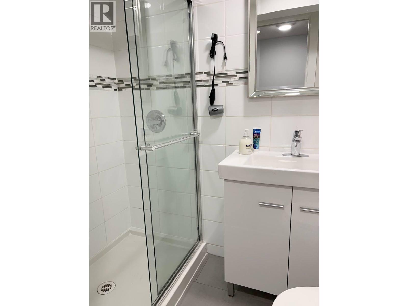 515 W Queens Road, North Vancouver, British Columbia  V7N 2K9 - Photo 12 - R3069691