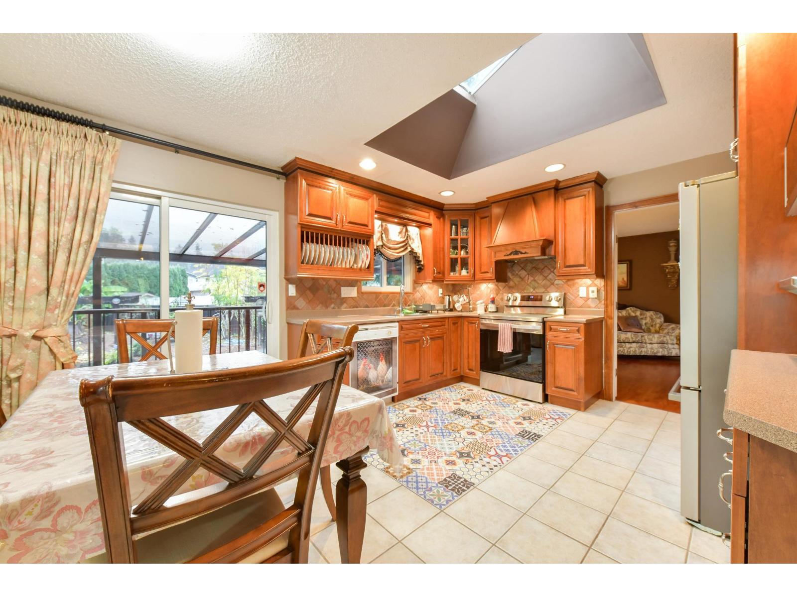 Upper 8997 146a Street, Surrey, British Columbia  V3R 7A1 - Photo 10 - R3071298