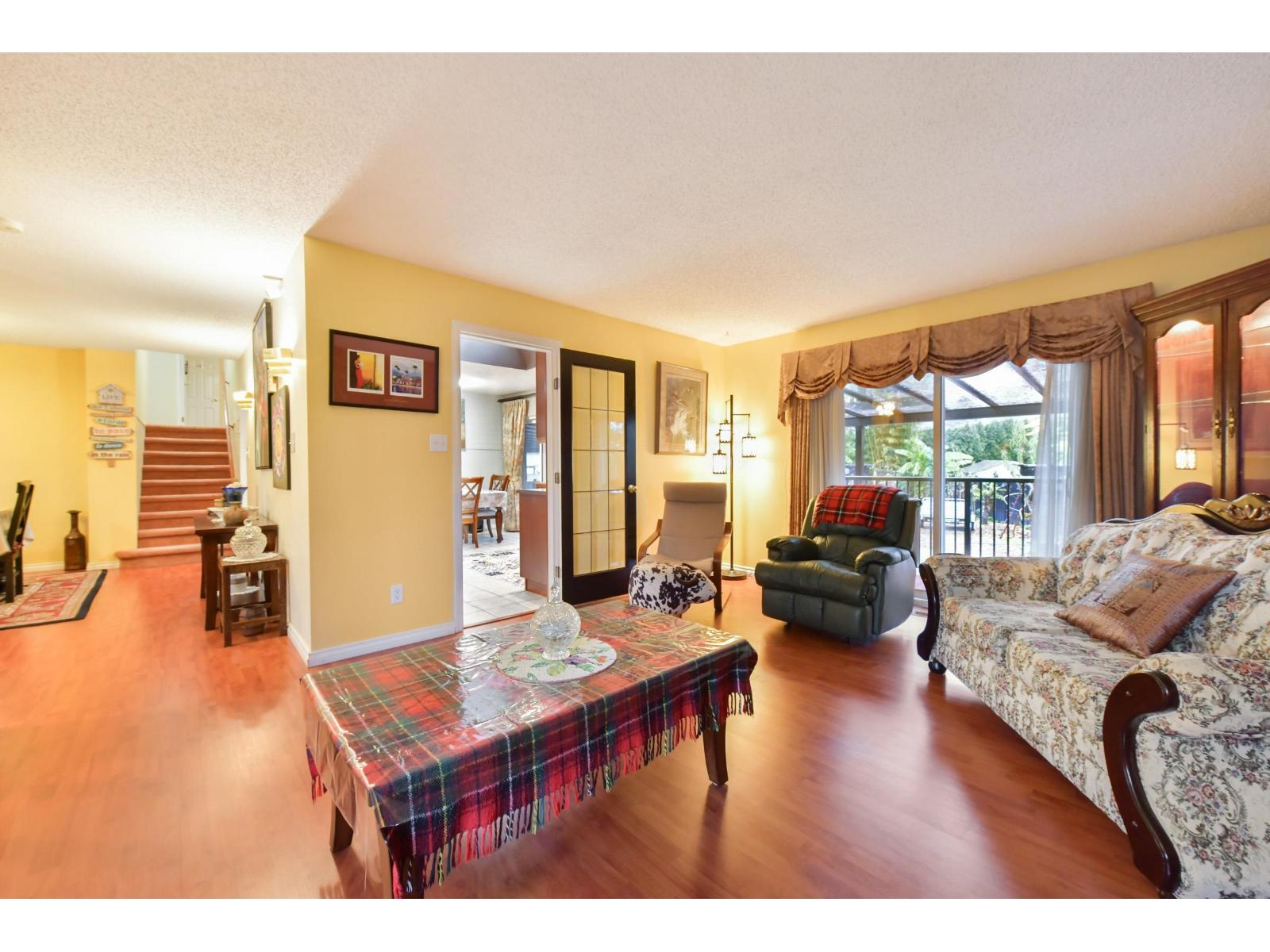 Upper 8997 146a Street, Surrey, British Columbia  V3R 7A1 - Photo 4 - R3071298