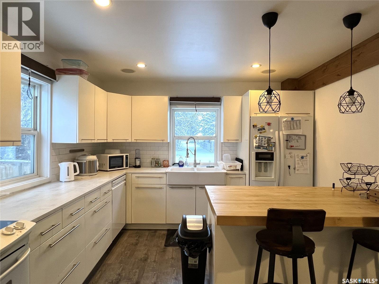 415 3rd Street W, Meadow Lake, Saskatchewan  S9X 1C8 - Photo 3 - SK025051