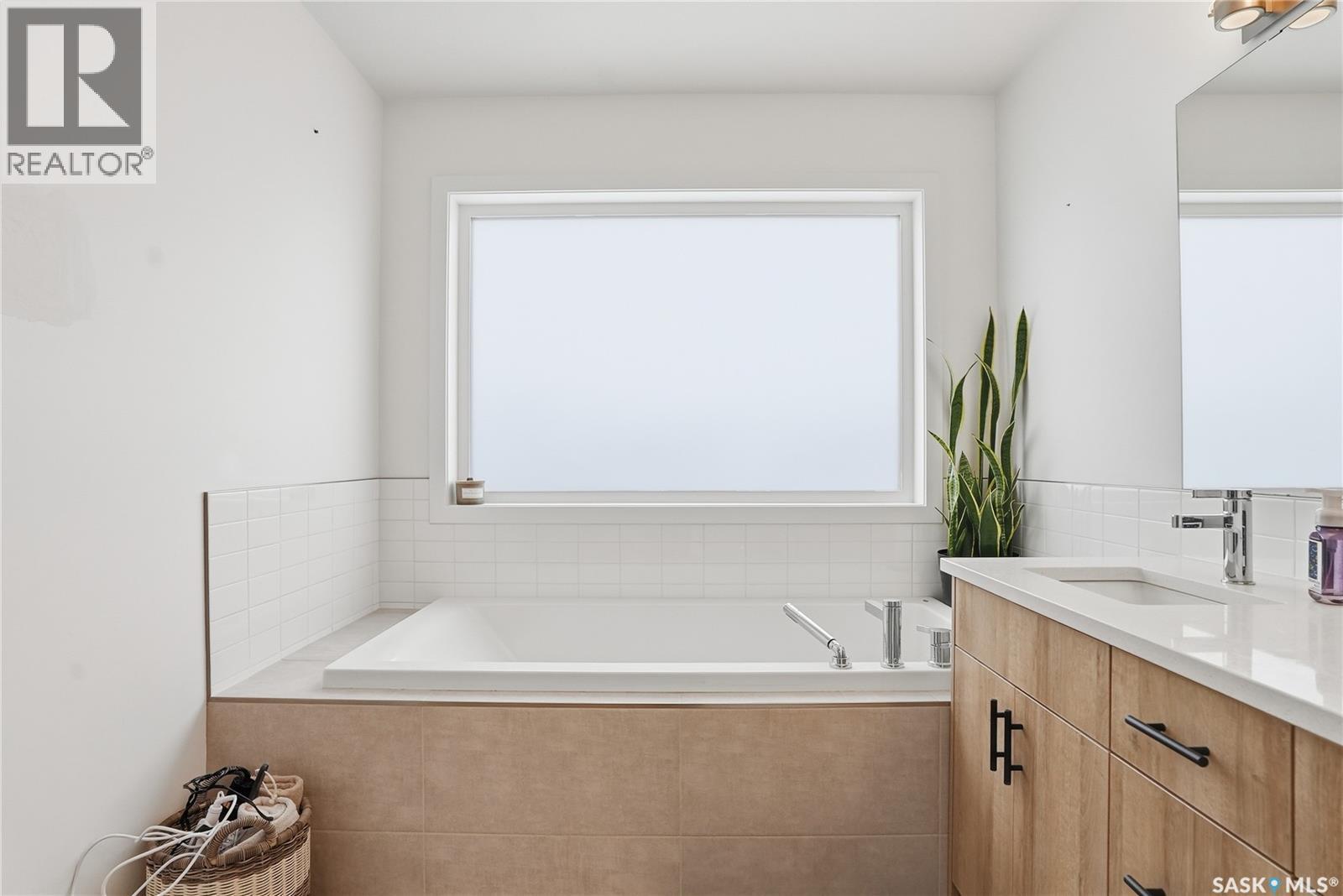 147 Taube Avenue, Saskatoon, Saskatchewan  S7V 0W1 - Photo 28 - SK025001