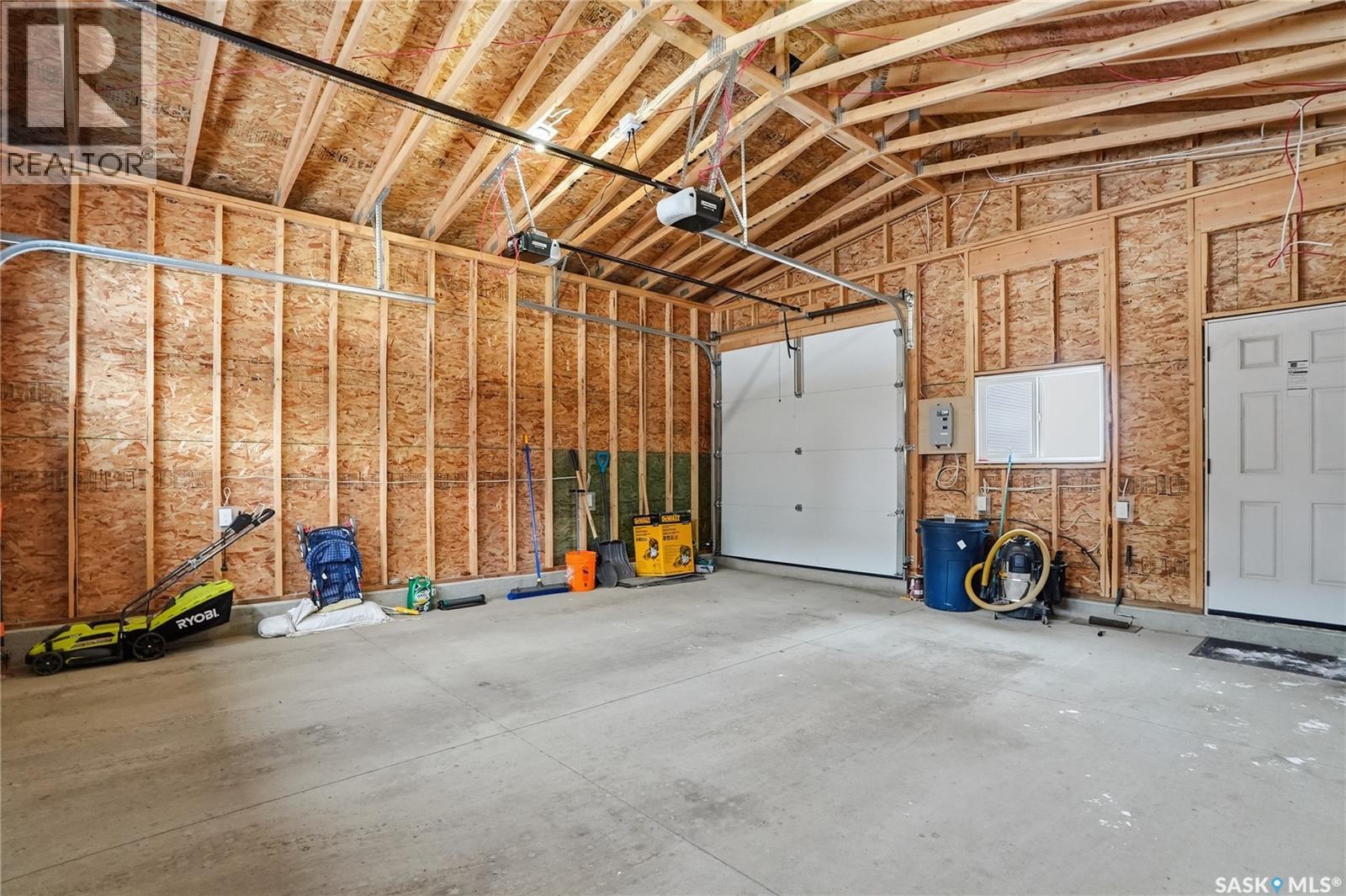 147 Taube Avenue, Saskatoon, Saskatchewan  S7V 0W1 - Photo 39 - SK025001