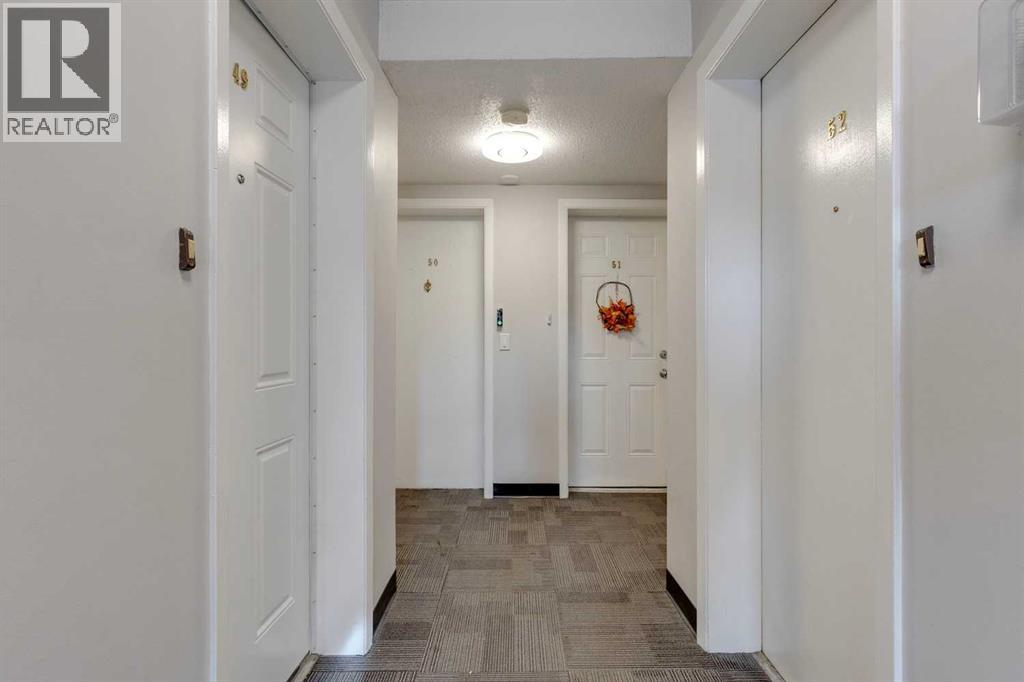 49, 175 Manora Place Ne, Calgary, Alberta  T2A 5P7 - Photo 4 - A2269125