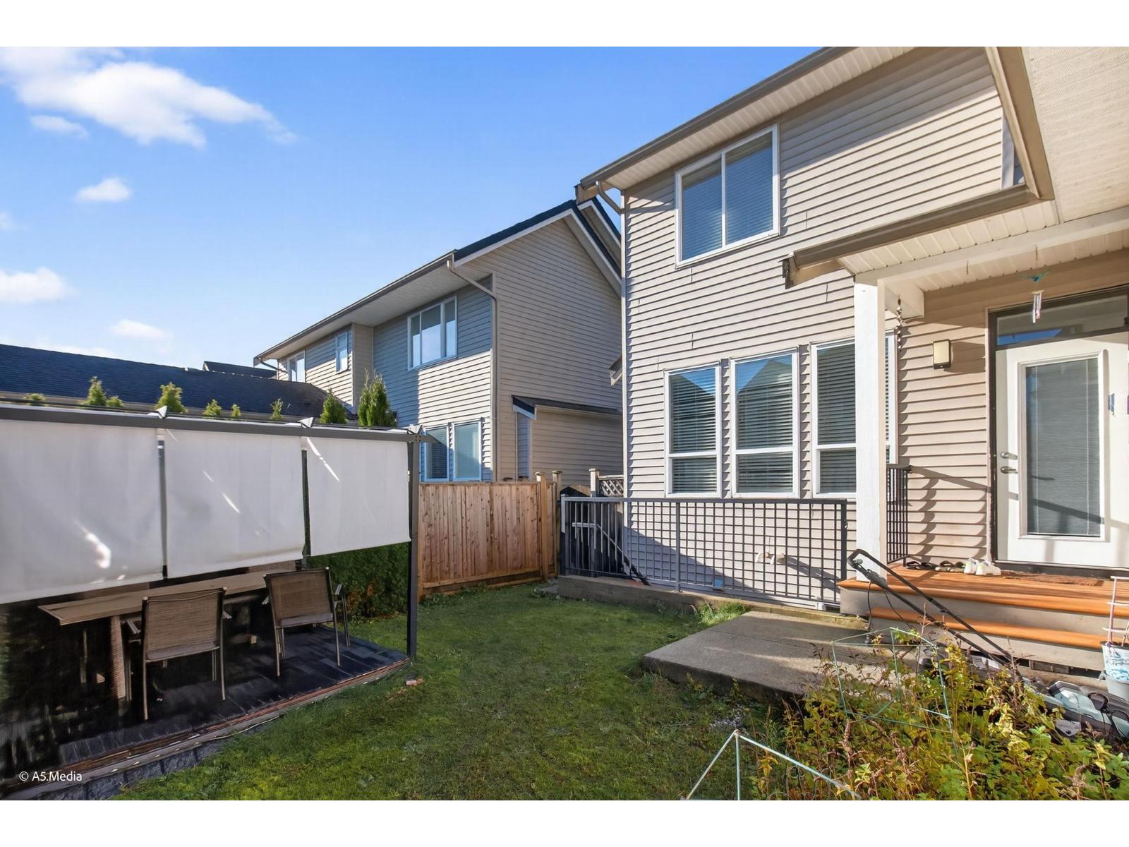 7032 195a Street, Surrey, British Columbia V4N 5Z2 - Photo 39 - R3071057