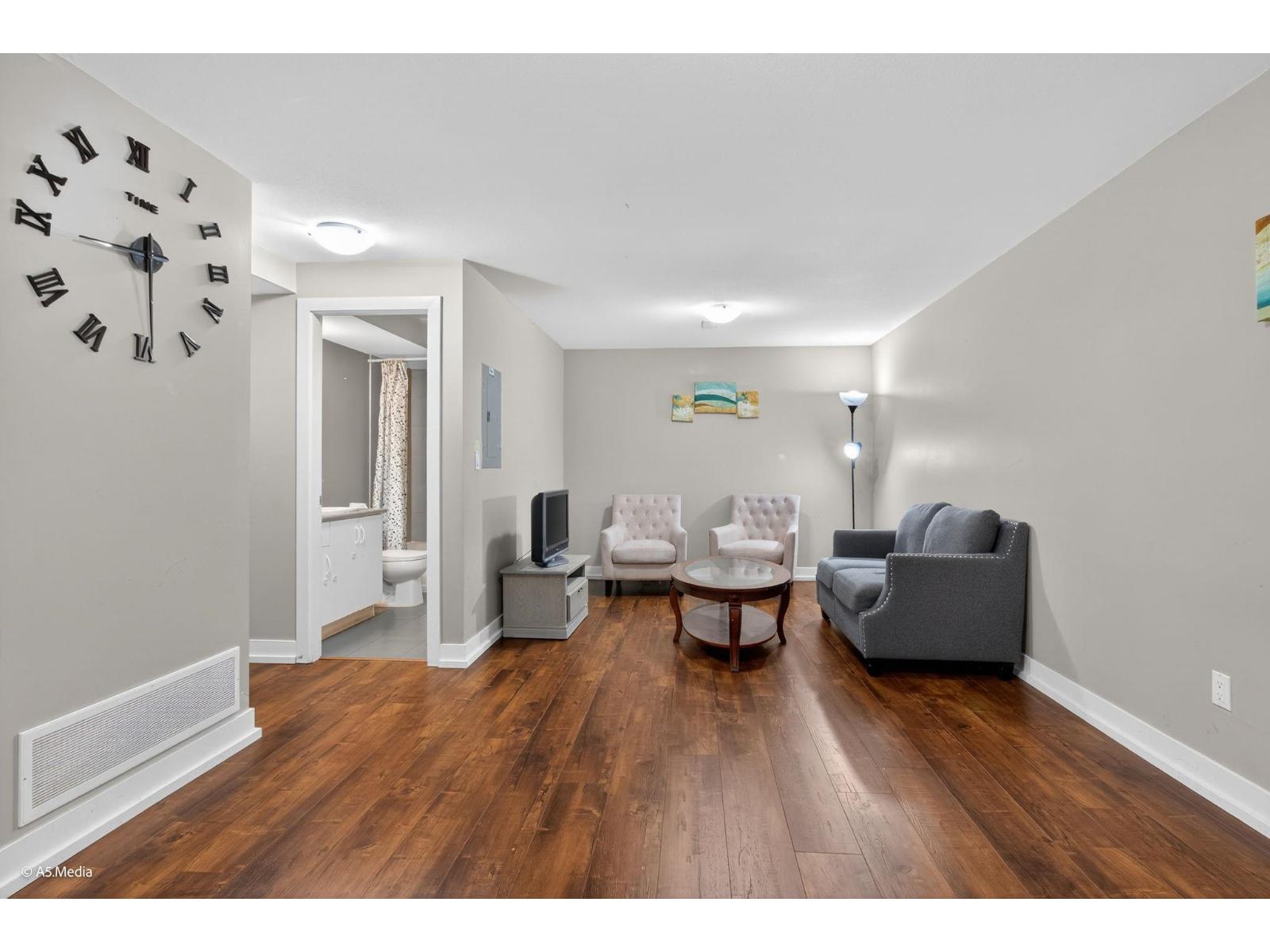 7032 195a Street, Surrey, British Columbia V4N 5Z2 - Photo 33 - R3071057