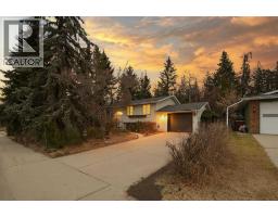 49 Pamely Avenue Pines