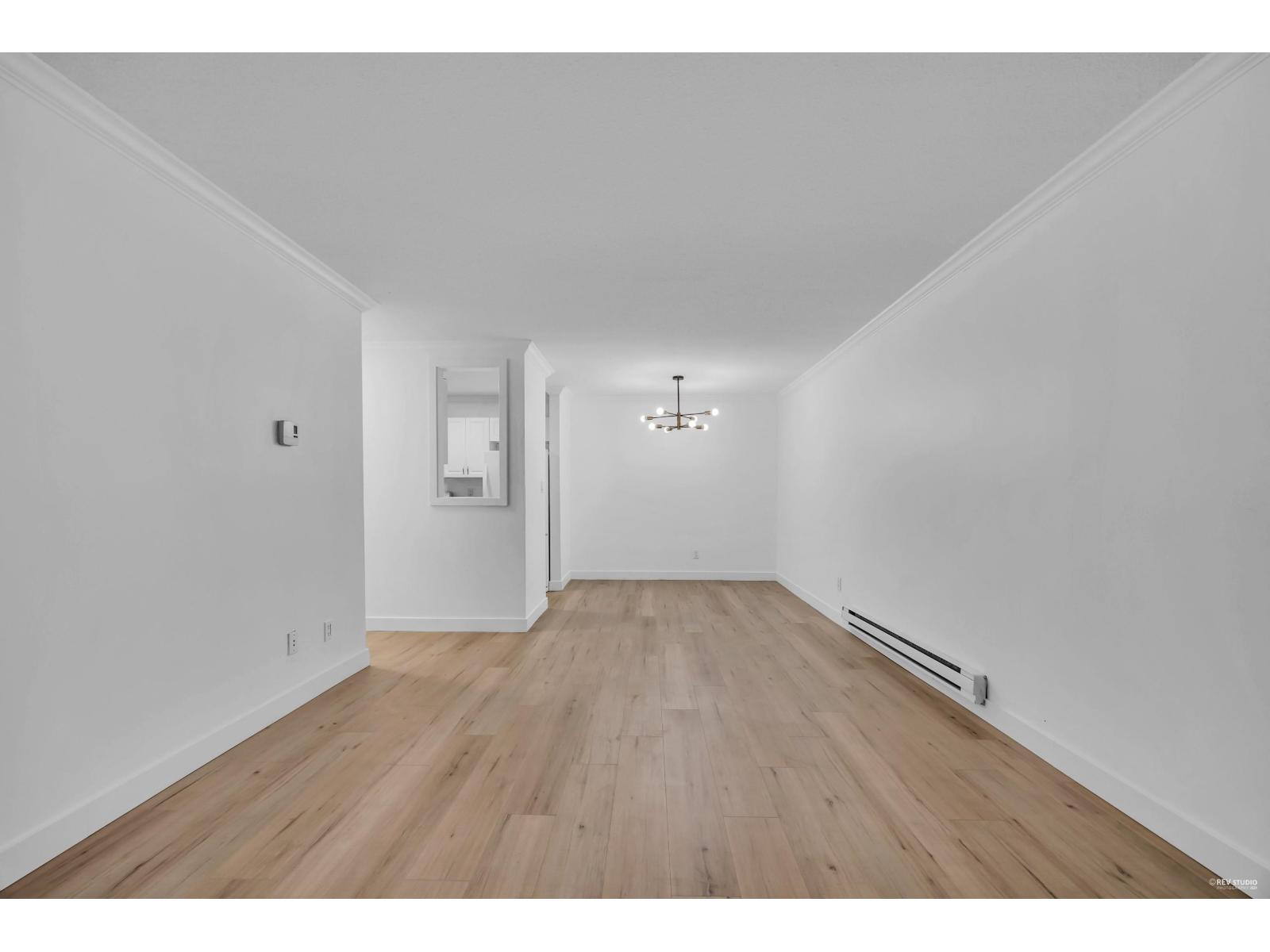 104 33598 George Ferguson Way, Abbotsford, British Columbia  V2S 2L8 - Photo 3 - R3070918