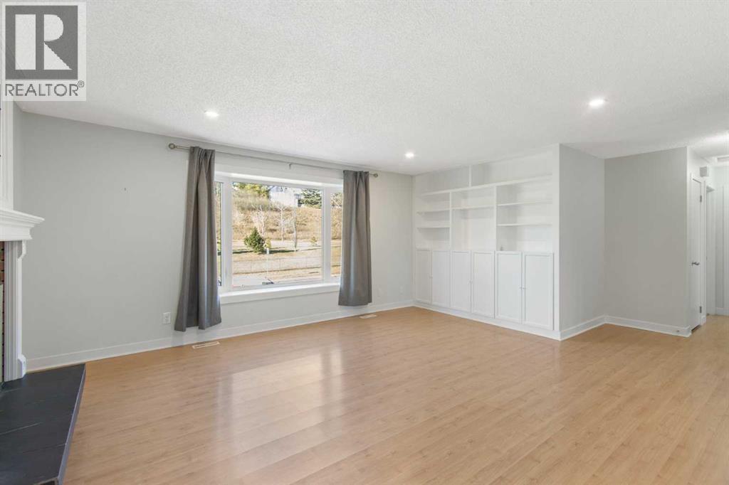 1452 Lake Sylvan Drive Se, Calgary, Alberta  T2J 3C8 - Photo 2 - A2265205