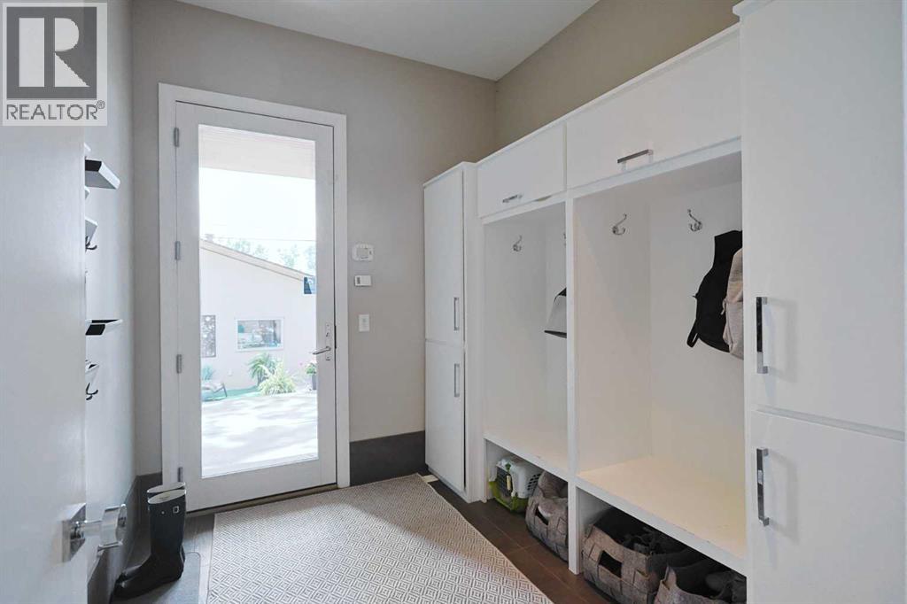 1707 Broadview Road Nw, Calgary, Alberta  T2N 3H4 - Photo 21 - A2273025