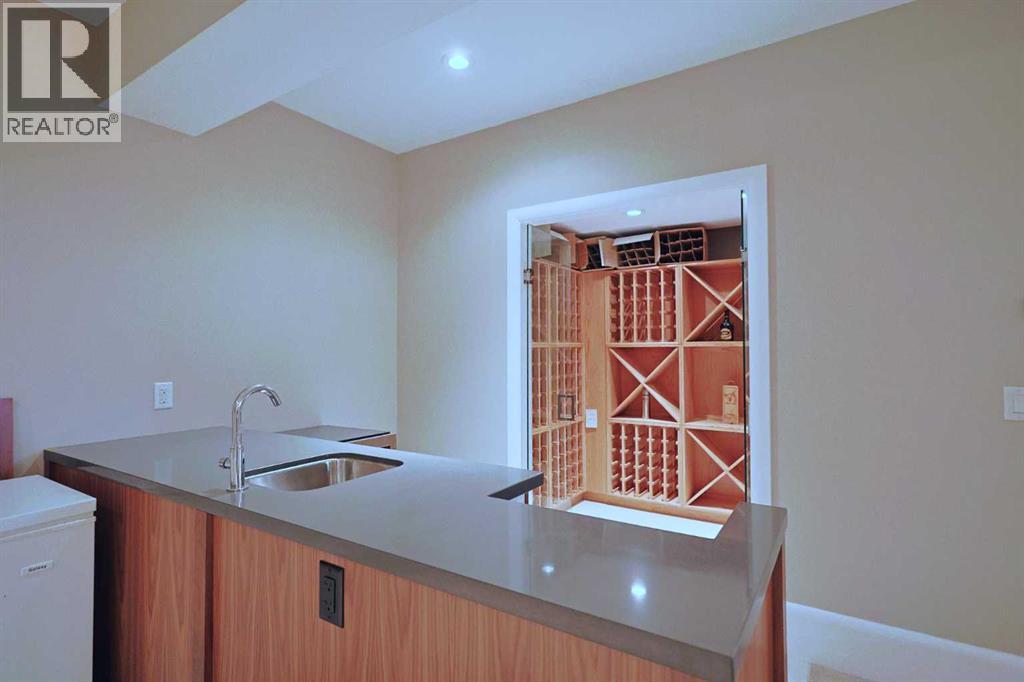 1707 Broadview Road Nw, Calgary, Alberta  T2N 3H4 - Photo 39 - A2273025