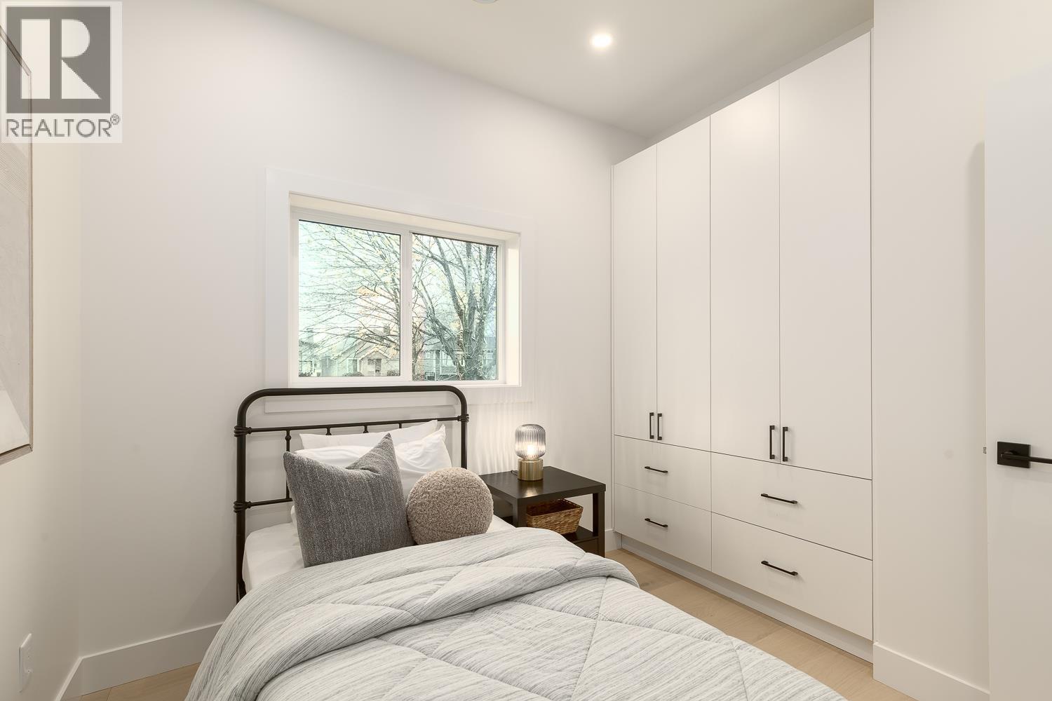 2 3506 E Pender Street, Vancouver, British Columbia  V5K 2E3 - Photo 15 - R3071280