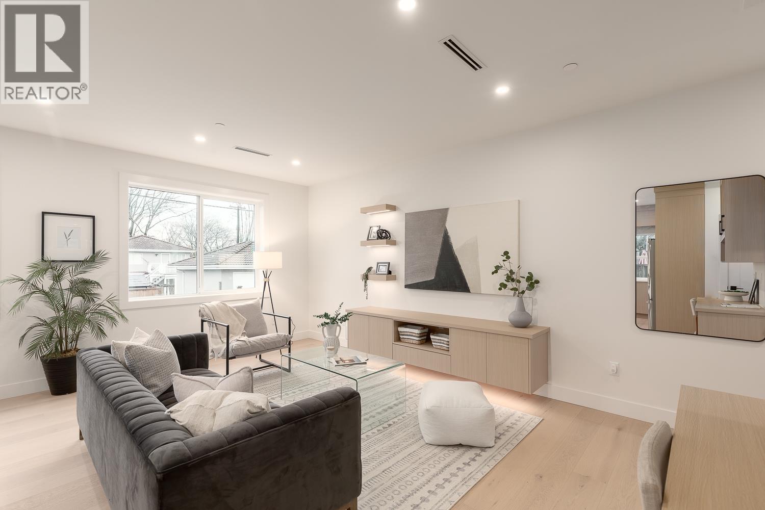 2 3506 E Pender Street, Vancouver, British Columbia  V5K 2E3 - Photo 4 - R3071280