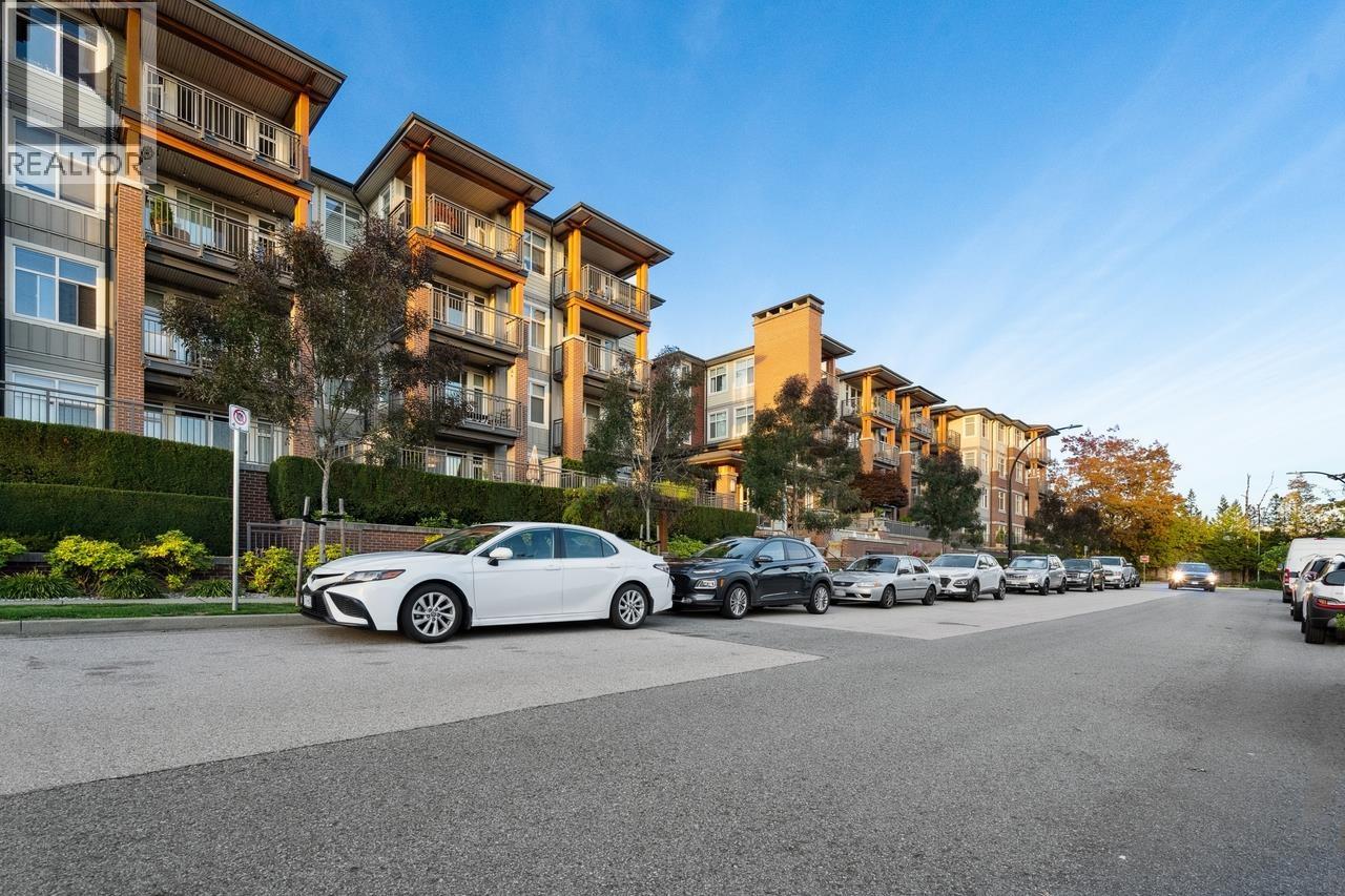 1109 963 Charland Avenue, Coquitlam, British Columbia  V3K 0E2 - Photo 1 - R3071286