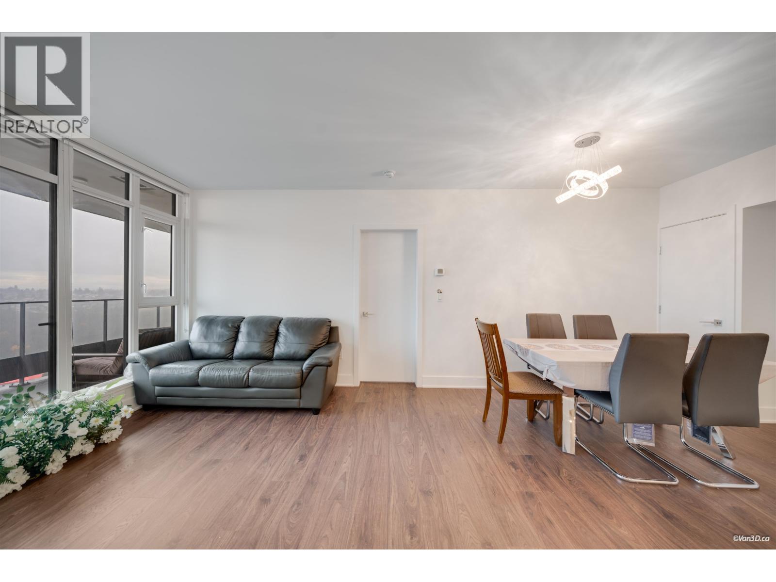 3107 450 Westview Street, Coquitlam, British Columbia  V3K 6C3 - Photo 2 - R3071290