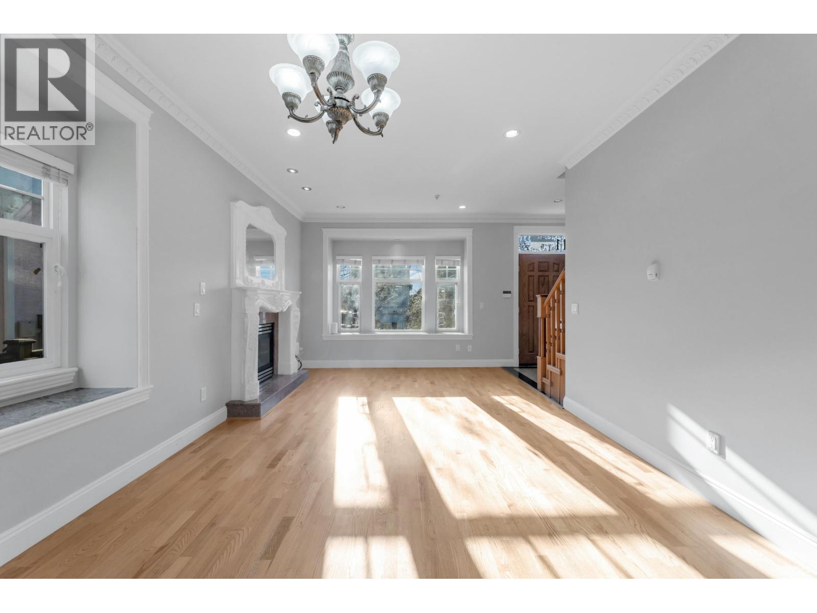 3311 E 44th Avenue, Vancouver, British Columbia  V5R 3B3 - Photo 4 - R3071314